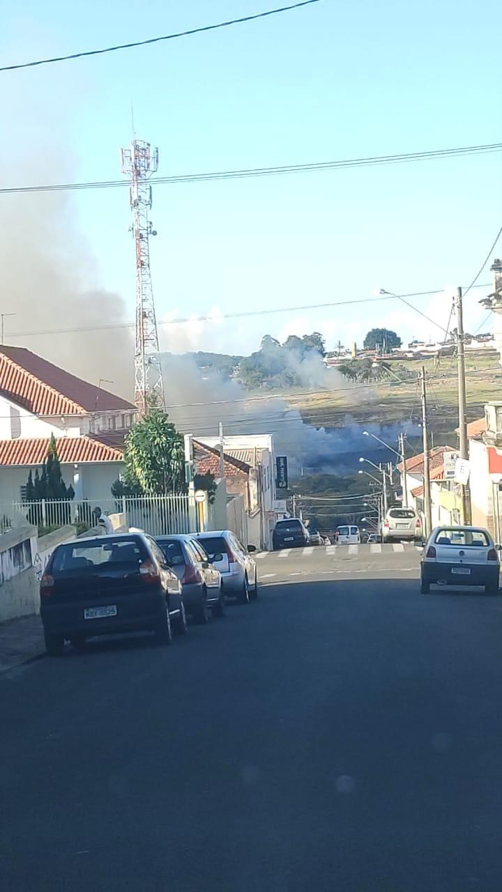 EE5E989D-9577-4A90-AFBE-1702D2A5B0C2 Queimadas em São Manuel causam preocupação redobrada nesta pandemia