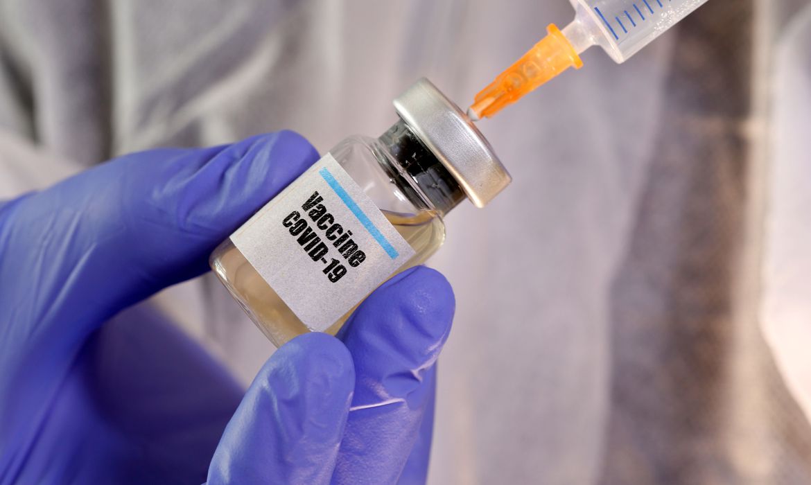 Botucatu antecipa dose de reforço de vacina contra COVID-19