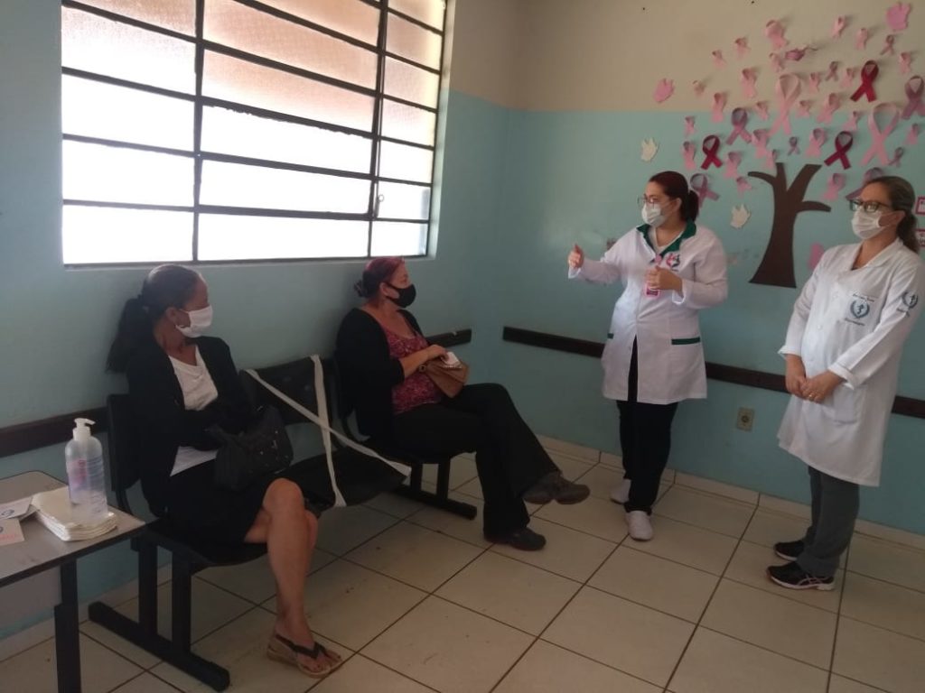 C923BD5D-F9D8-4EB3-8B45-48E097D6D29D-1024x768 Diretoria de saúde organiza palestra de orientação no posto de saúde da Cohab l