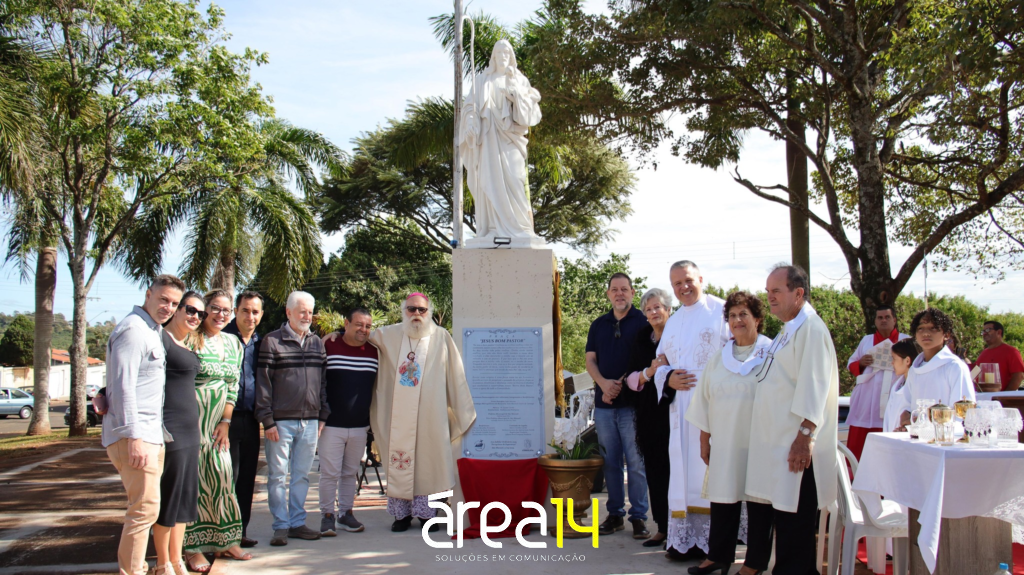 Novo marco religioso na Praça Bom Pastor é celebrado em São Manuel