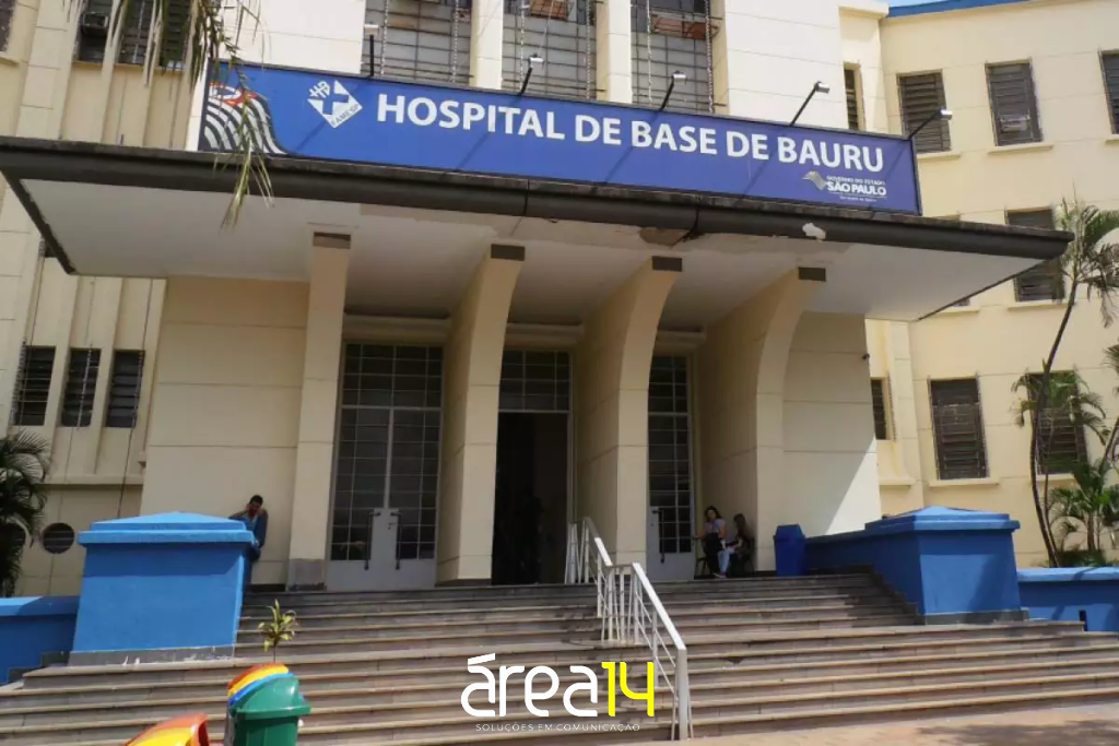 Mulher abriga ex-marido recém-liberto de prisão e sofre agressão