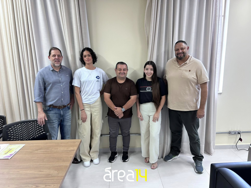 Estudantes de São Manuel conquistam intercâmbio para a Inglaterra pelo Centro Paula Souza