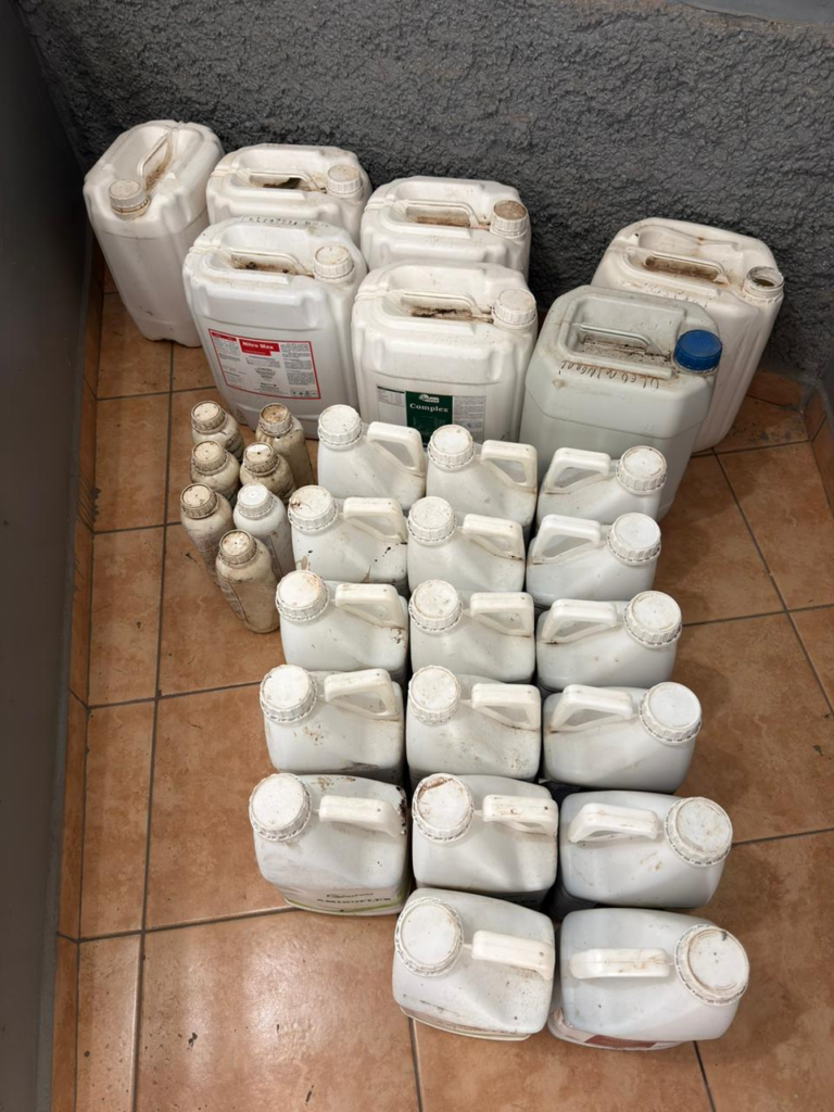 HOMEM PROCURADO PELA JUSTIÇA É PRESO COM ARMAS E MUNIÇÕES EM CONCHAS