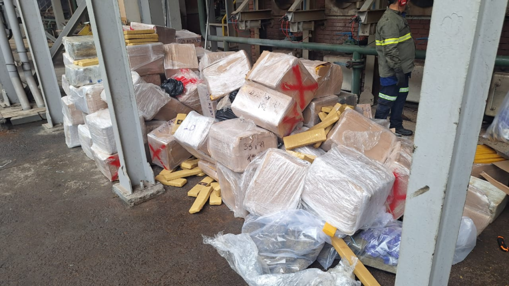 OPERAÇÃO INCINERAÇÃO: POLÍCIA DESTRÓI 3,5 TONELADAS DE DROGAS EM ITATINGA